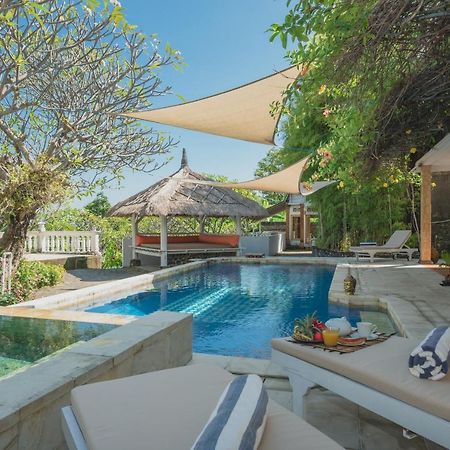 Villa Dinding Batu Singaraja エクステリア 写真