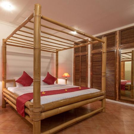 Villa Dinding Batu Singaraja エクステリア 写真