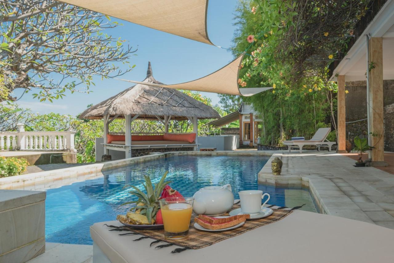 Villa Dinding Batu Singaraja エクステリア 写真