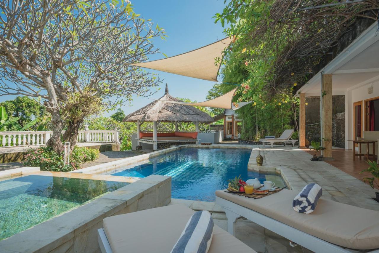 Villa Dinding Batu Singaraja エクステリア 写真