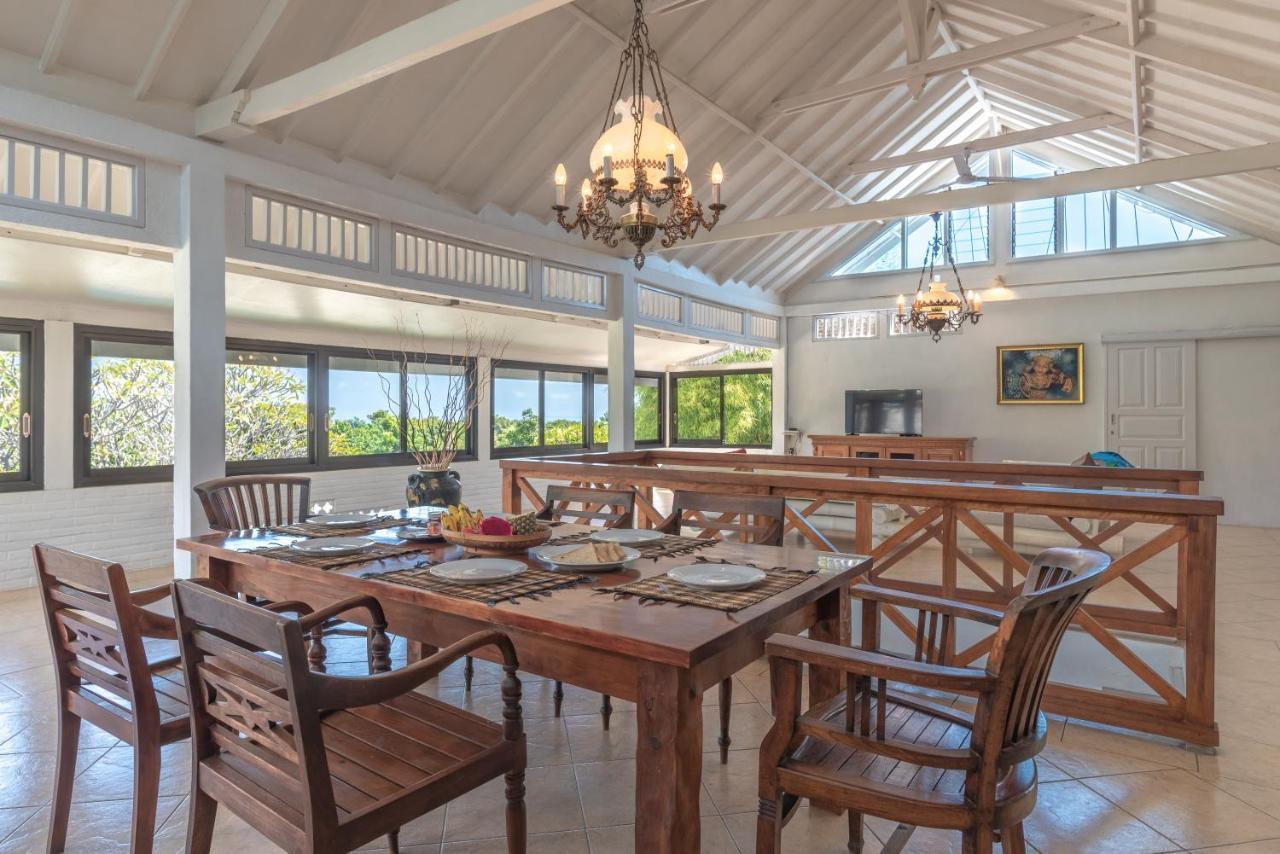 Villa Dinding Batu Singaraja エクステリア 写真
