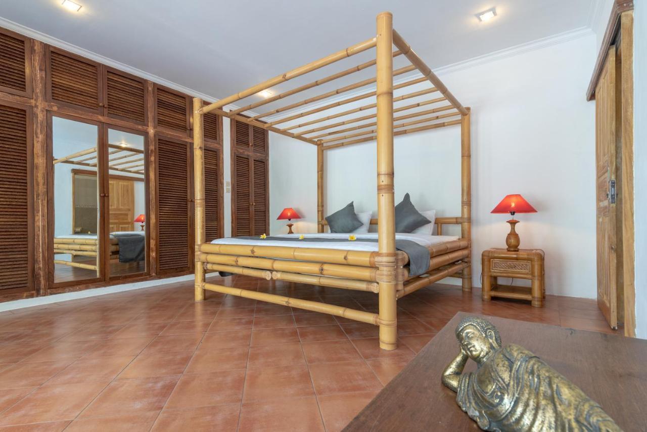 Villa Dinding Batu Singaraja エクステリア 写真