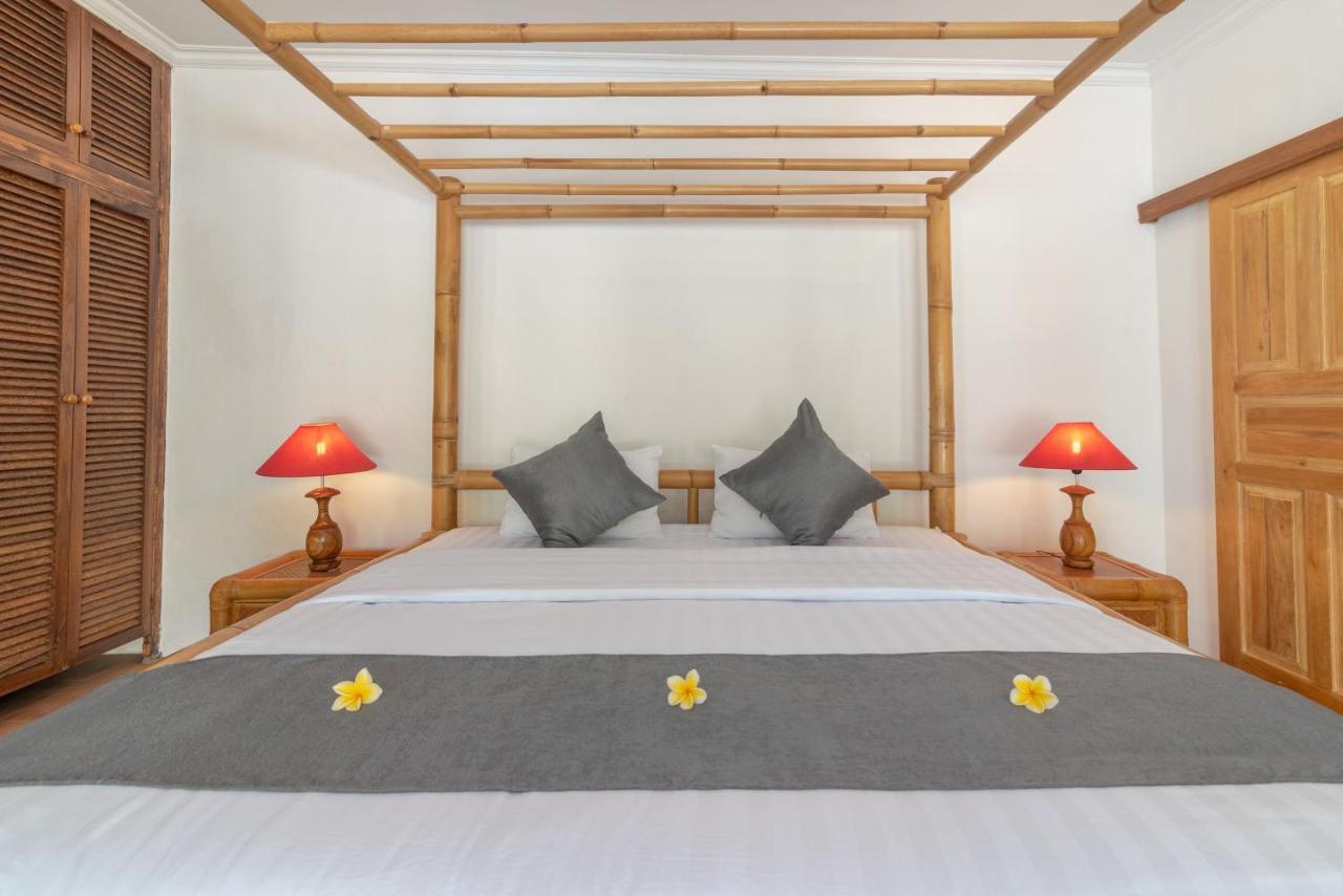 Villa Dinding Batu Singaraja エクステリア 写真