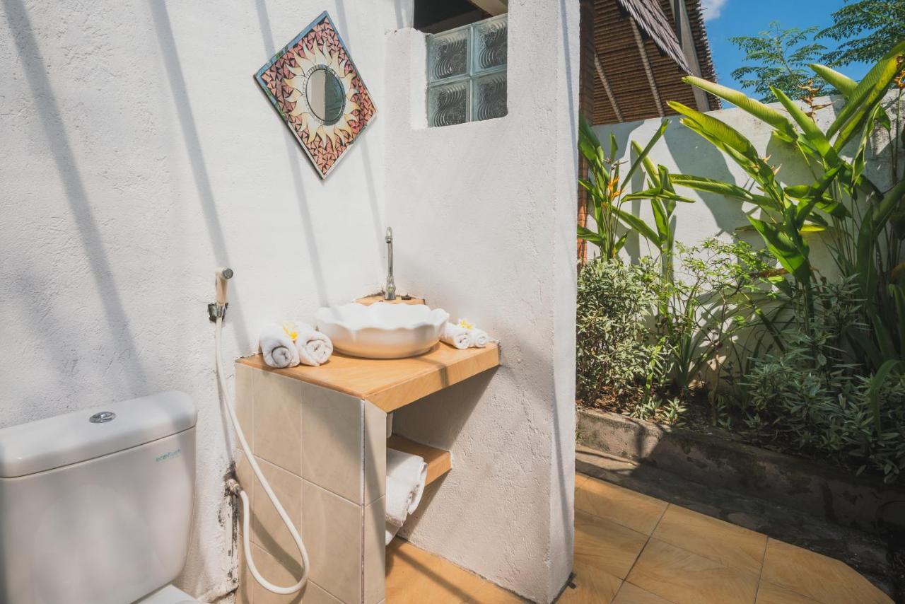 Villa Dinding Batu Singaraja エクステリア 写真