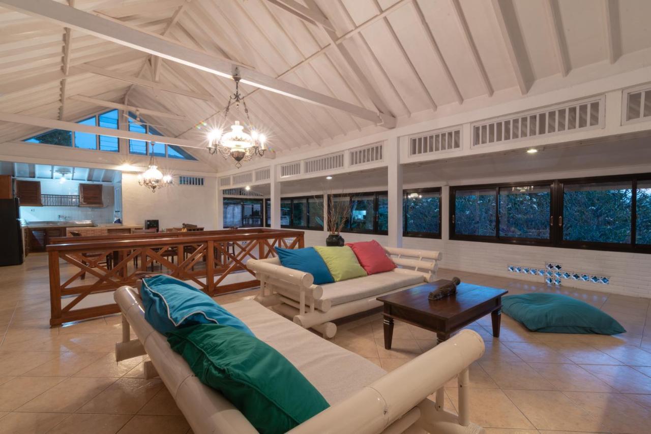 Villa Dinding Batu Singaraja エクステリア 写真