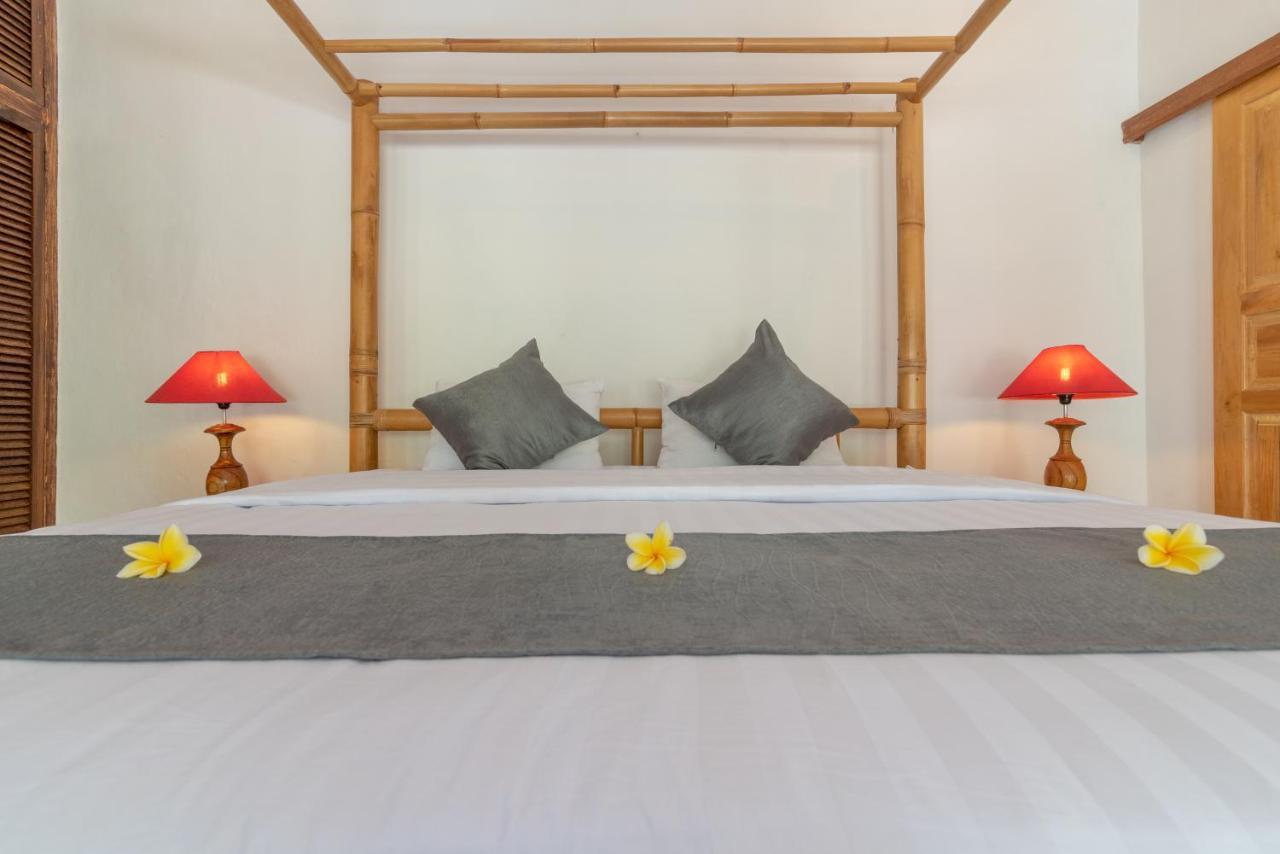 Villa Dinding Batu Singaraja エクステリア 写真