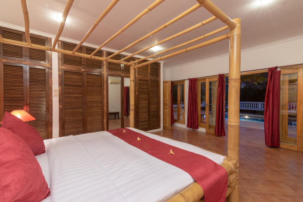 Villa Dinding Batu Singaraja エクステリア 写真