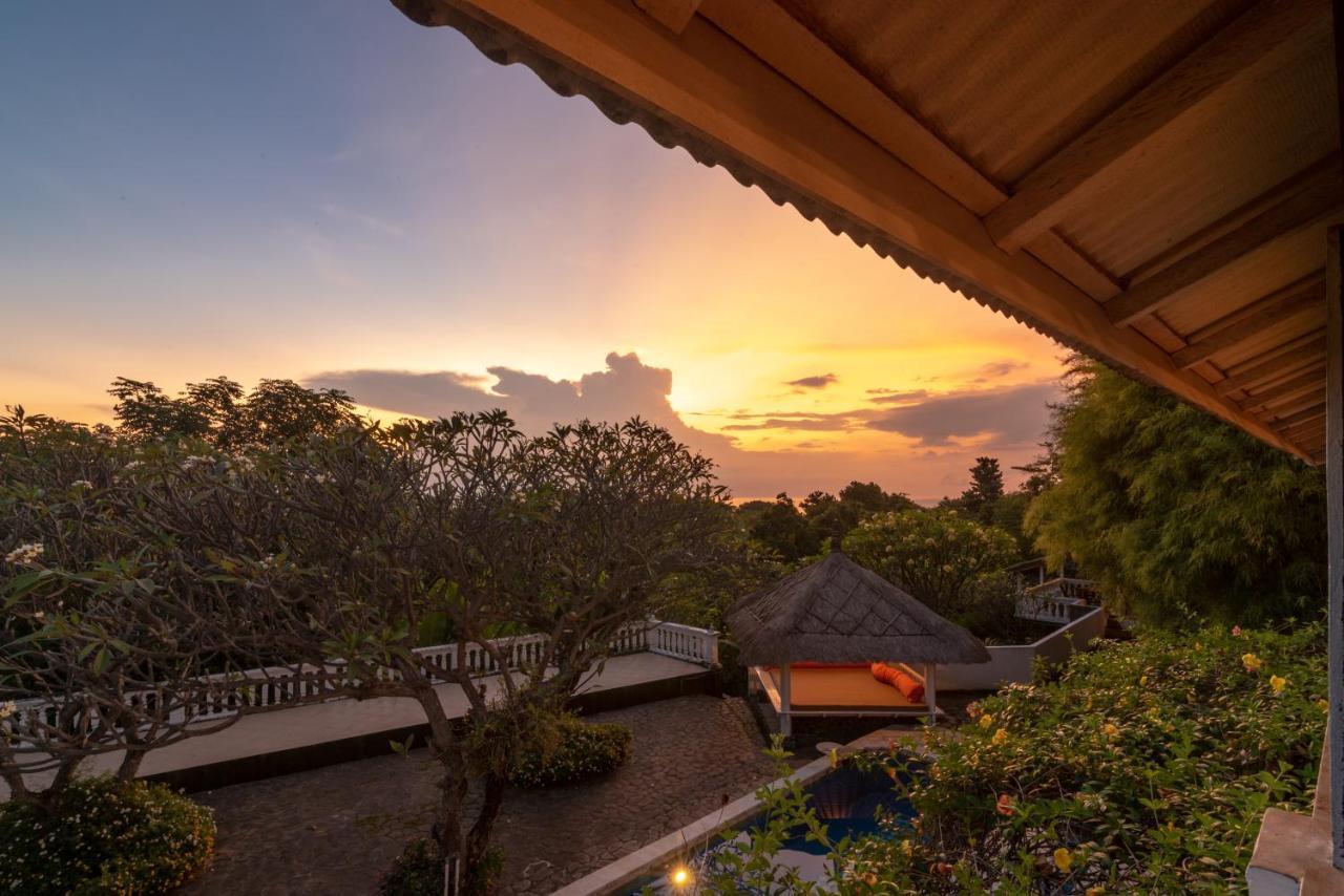 Villa Dinding Batu Singaraja エクステリア 写真