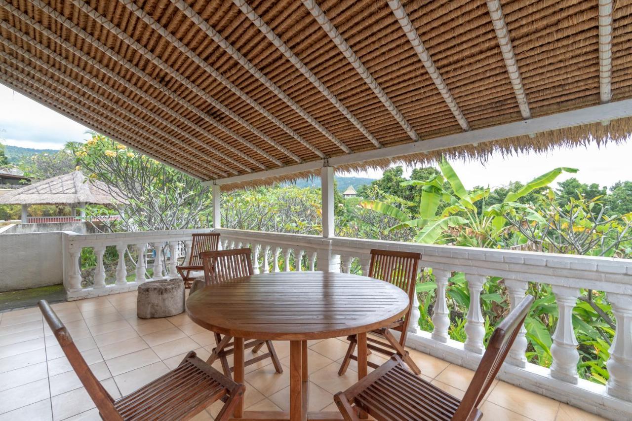 Villa Dinding Batu Singaraja エクステリア 写真