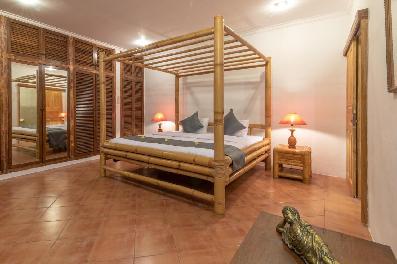 Villa Dinding Batu Singaraja エクステリア 写真